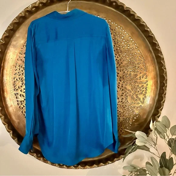 Quince washable silk blouse in “celestial”, a beautiful peacock blue - Picture 14 of 15